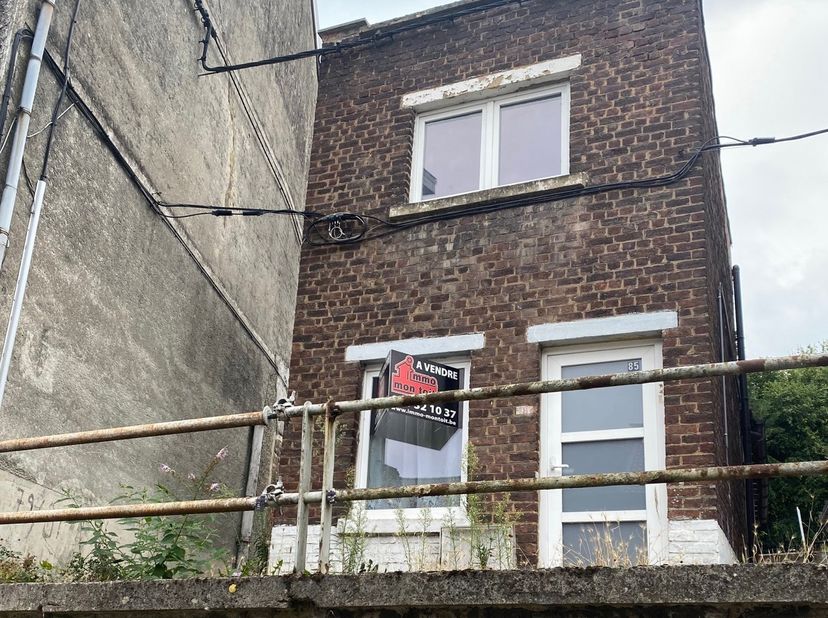 Huis te koop
                    in 6010 Couillet
