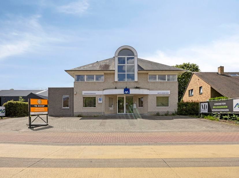 Bien professionnel à vendre
                    à 3210 Linden