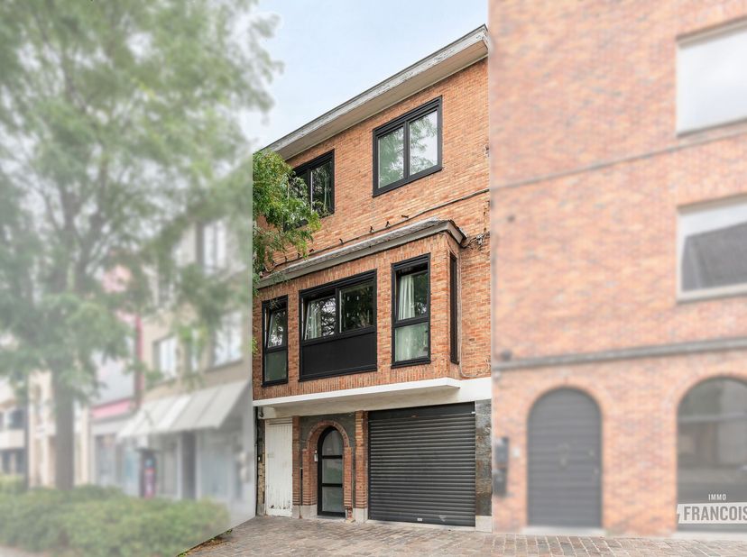 Toplocatie in hartje Roeselare  ideale gezinswoning of interessante investering<br />
Bent u op zoek naar een woning op een centrale ligging met een v
