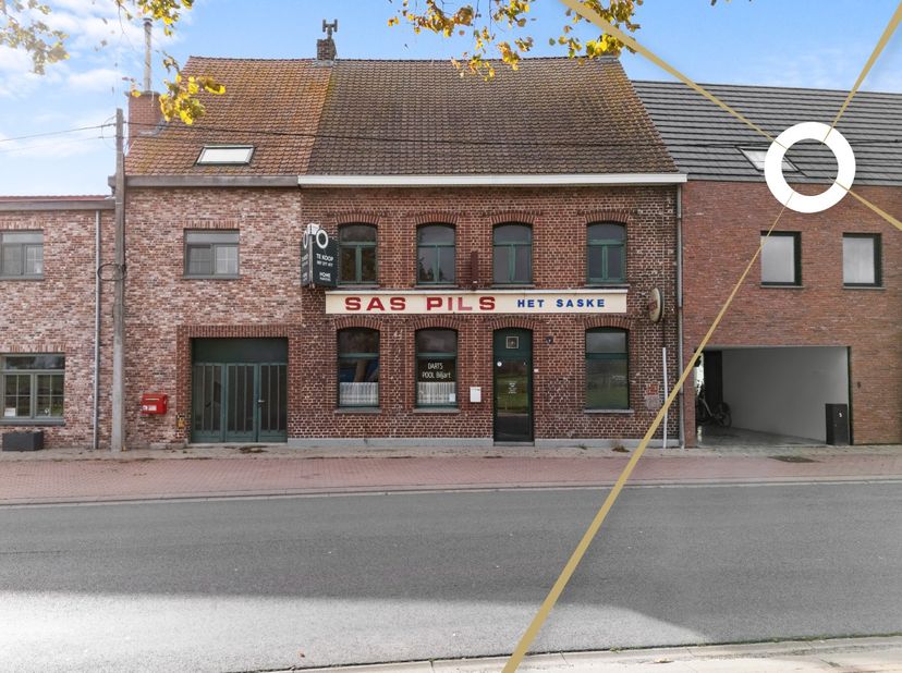 Voormalig café t’Saske (Zuidschote) — Unieke kans om te verbouwen van handelshuis tot ruime gezinswoning met 4 slaapkamers, garage en prachtige tuin m