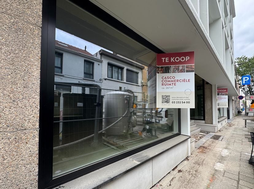 Bien professionnel à vendre
                    à 2600 Berchem