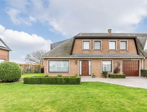                                         Eengezinswoning te koop in Koninksem, € 349.000
