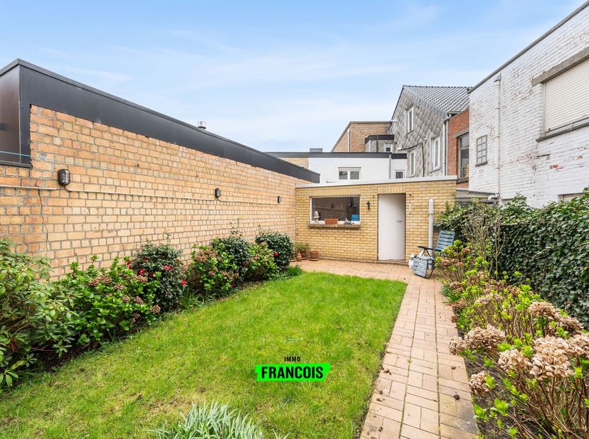 Appartement rez-de-chaussée clé en main 1 chambre avec petit jardin au centre de De Haan !<br />
Cet appartement économe en énergie (PEB B) dune chamb