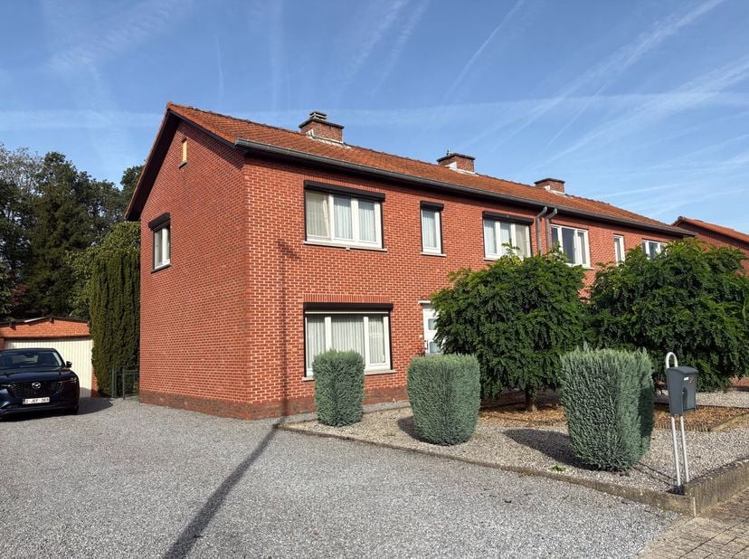 Huis te koop in Berkenlaan 26,
                    3960 Bree