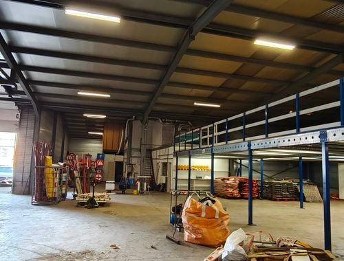                                        Gemengd gebruik te huur in Aartselaar, € 4.500
