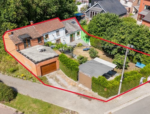                                         Maison à vendre à Gilly, € 195.000
