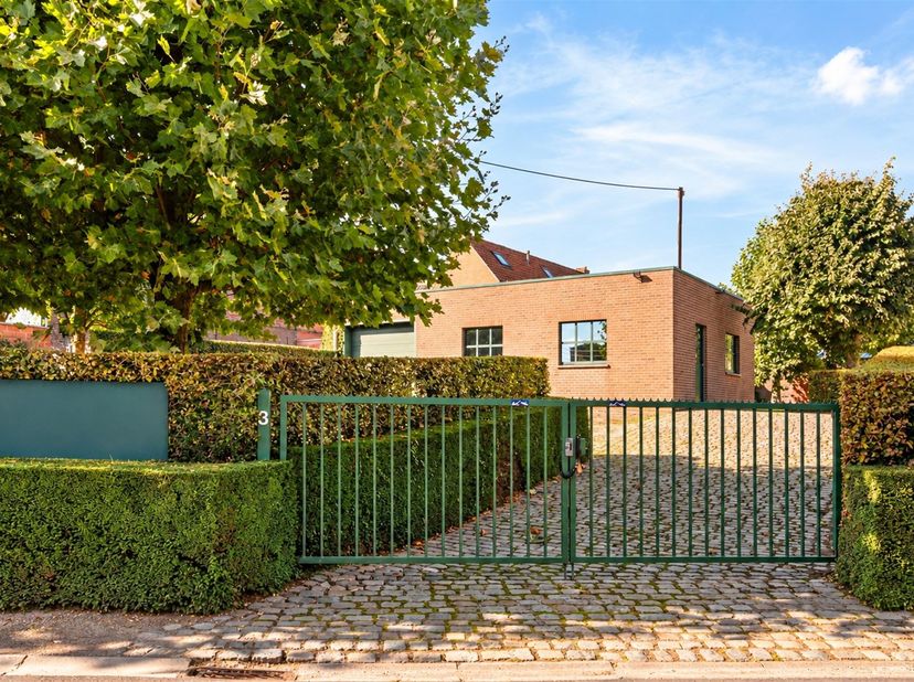 Bedrijfsvastgoed te koop in Preisbergstraat 3,
                    8511 Aalbeke