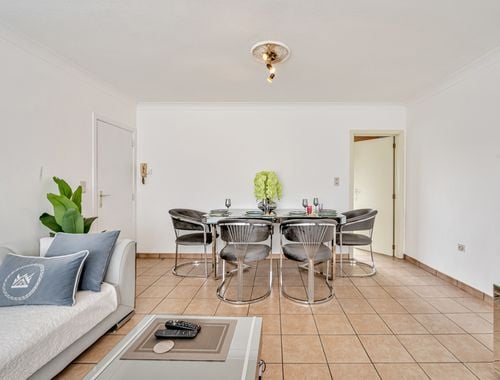                                         Appartement te koop in Moerbeke, € 170.000

