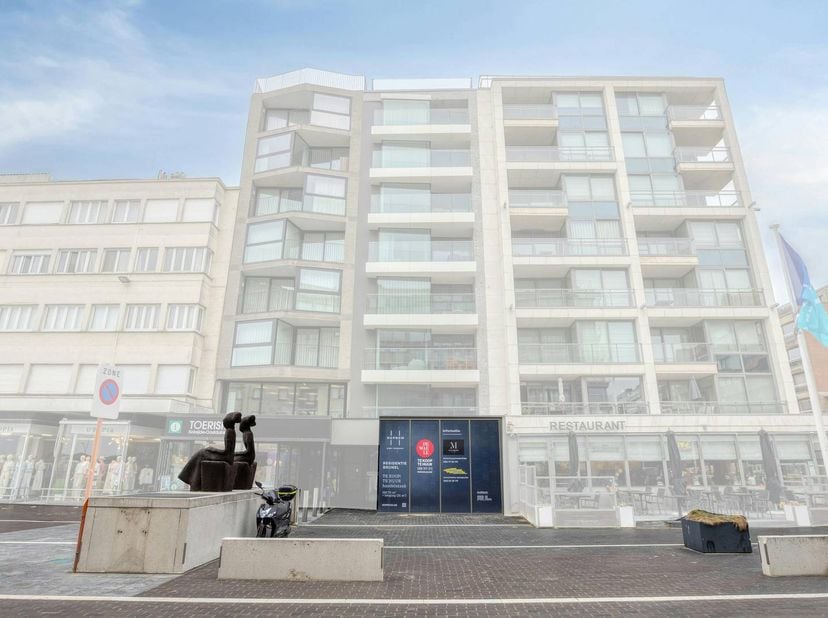 Espace commercial moderne de nouvelle construction de 181 m² à louer dans un emplacement privilégié à Oostduinkerke<br />
<br />
Cet établissement est
