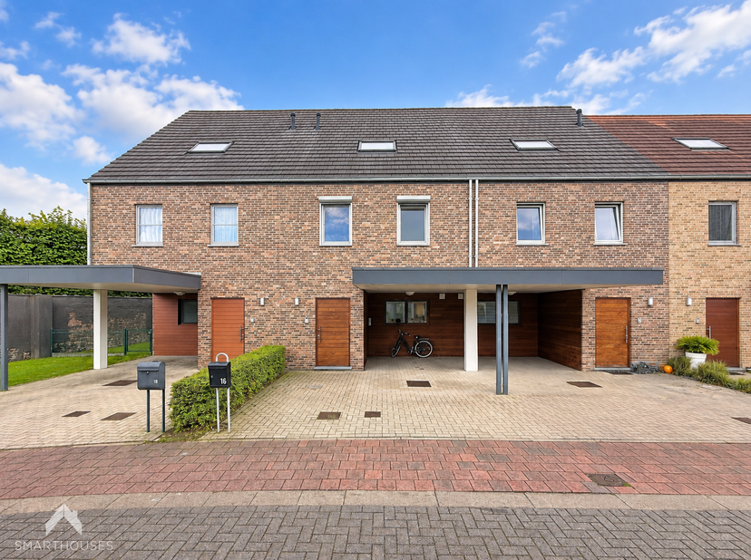 Huis te koop in Marcel Couckestraat 16,
                    8790 Waregem