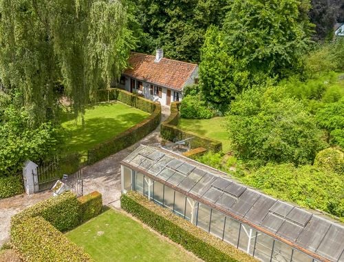                                         Hoeve te koop in Vinderhoute, € 485.000
