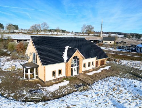                                         Woning te koop in Amel, € 294.000
