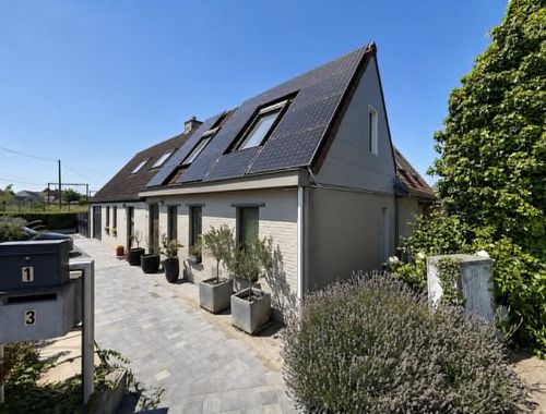                                         Maison à vendre à Harelbeke, € 350.000
