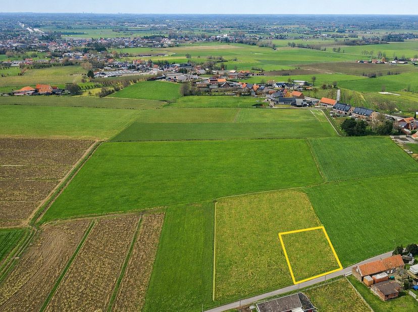 Bent u op zoek naar een uitzonderlijk stuk grond om uw droomwoning te realiseren? Dan is dit unieke perceel precies wat u zoekt. Met een totale opperv