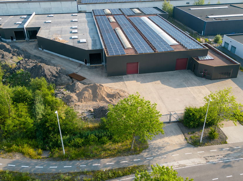 Zeer goed gelegen bedrijfsgebouw te Houthalen-Helchteren, direct aan afrit 29 van de E314. Dit gebouw heeft een oppervlakte van 4571m², bestaande uit
