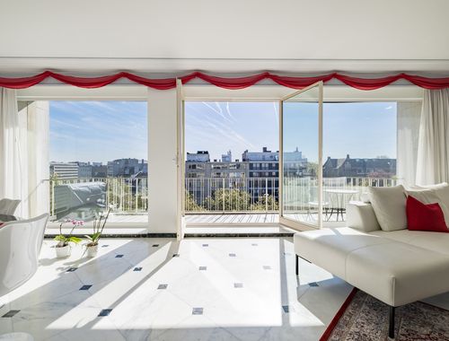                                         Penthouse à vendre à Woluwe-Saint-Pierre, € 795.000
