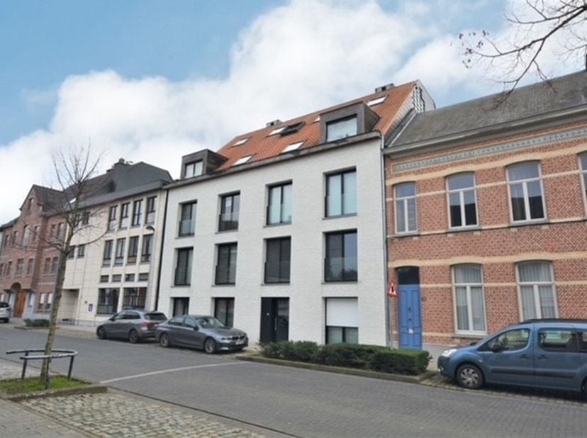 Appartement à louer à ,
                    2220 Heist-op-den-Berg