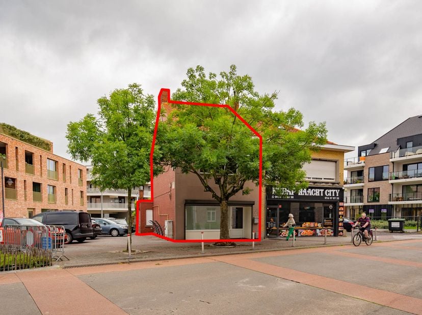 Bedrijfsvastgoed te koop in Stationsstraat 38A,
                    3150 Haacht