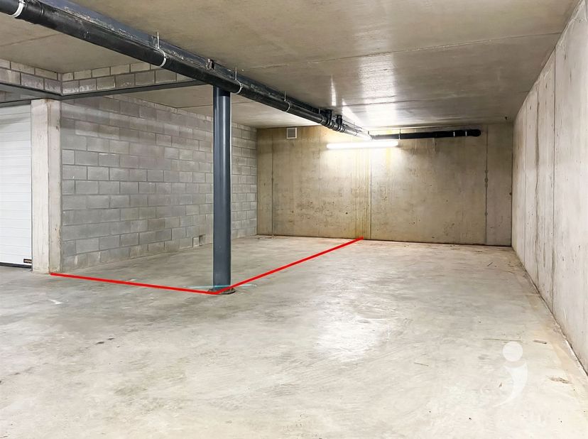 Garage à vendre à Onze-Lieve-Vrouwstraat 34 boîte 8,
                    3020 Herent