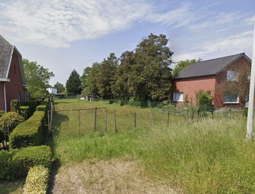                                         Bouwgrond te koop in Zoersel, € 249.000
