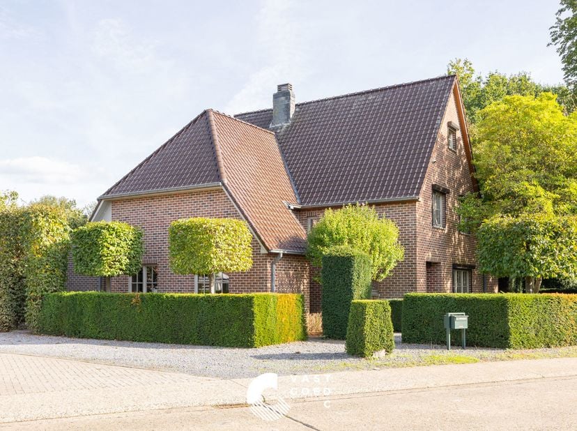 Huis te koop in Kluisstraat 11,
                    3990 Peer