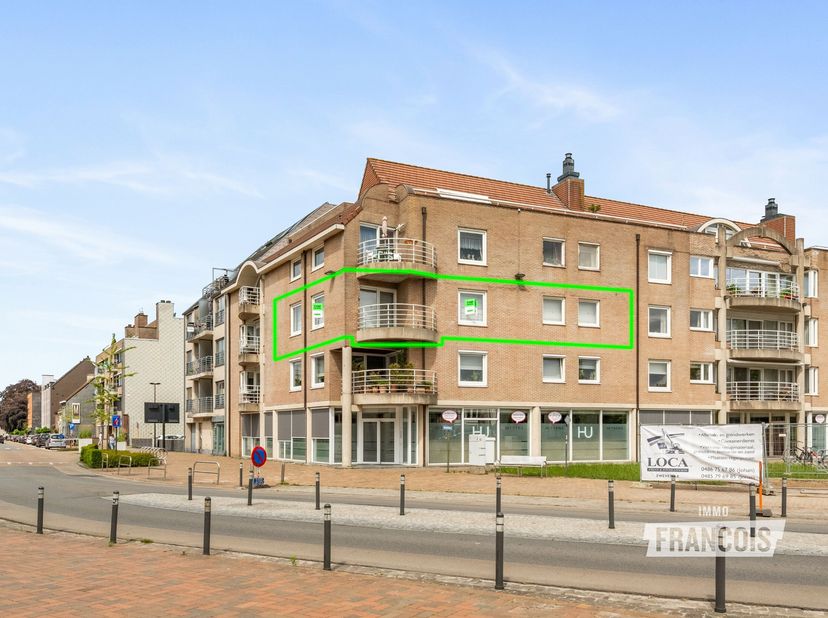 Appartement te koop in Pastorieplein 6 bus 2-01,
                    8020 Oostkamp