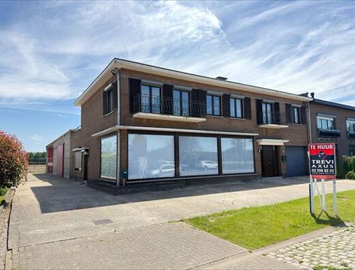                                         Appartement à louer à Liezele, € 1.100
