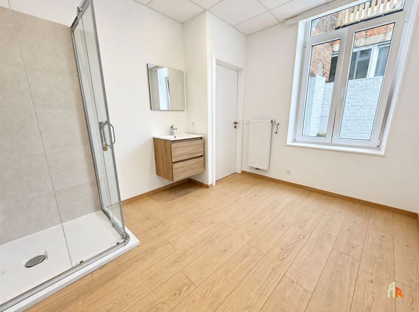 Appartement te huur in Rue Ramoux 21 bus 011,
                    4000 Liège