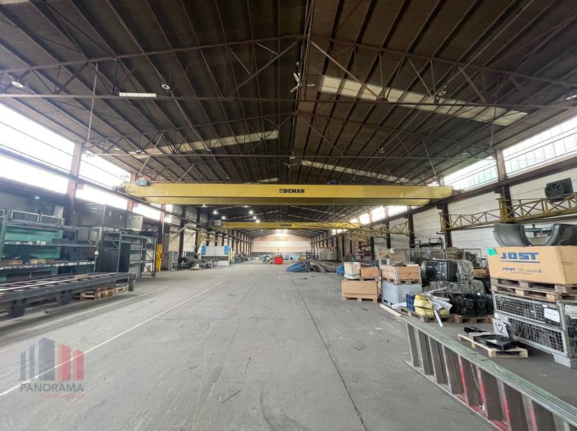 Uitstekend gelegen magazijn/opslagruimte van ca. 1.125 m² met buitenruimte.&amp;nbsp;De ruimte die opsplitsbaar is vanaf +- 250 m² beschikt over een vrije