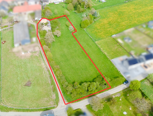                                         Terrain à bâtir à vendre à Gochenée, € 215.000
