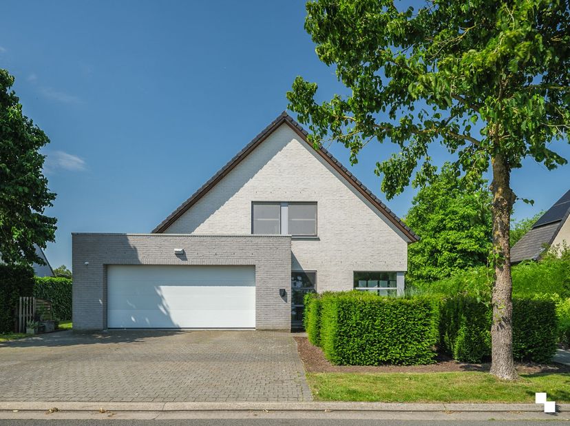 Huis te koop
                    in 9820 Merelbeke