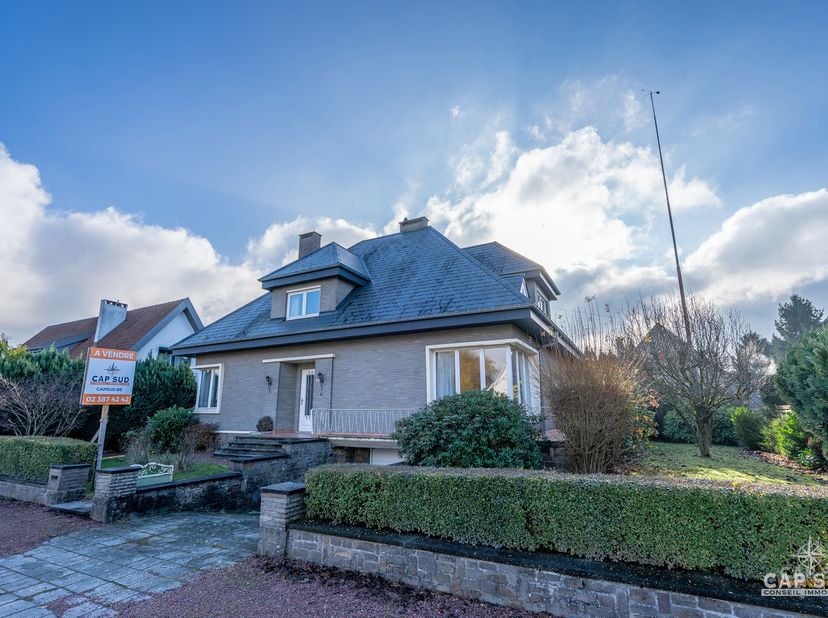 Huis te koop in ,
                    1410 Waterloo