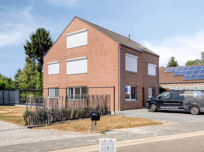 Appartement te koop in Opdekampstraat 40,
                    3631 Boorsem