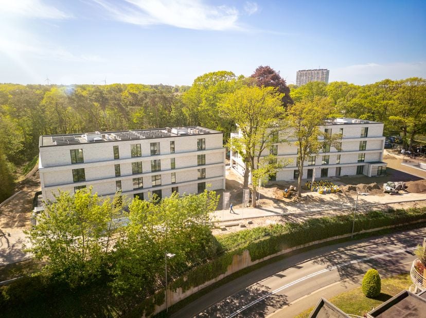 Ruim nieuwbouwpenthouse met 2 autostaanplaatsen &amp;amp; kelderberging in Park Wiekeberg te Genk<br />
Op het hoogste punt van Genk ligt Park Wiekeberg.