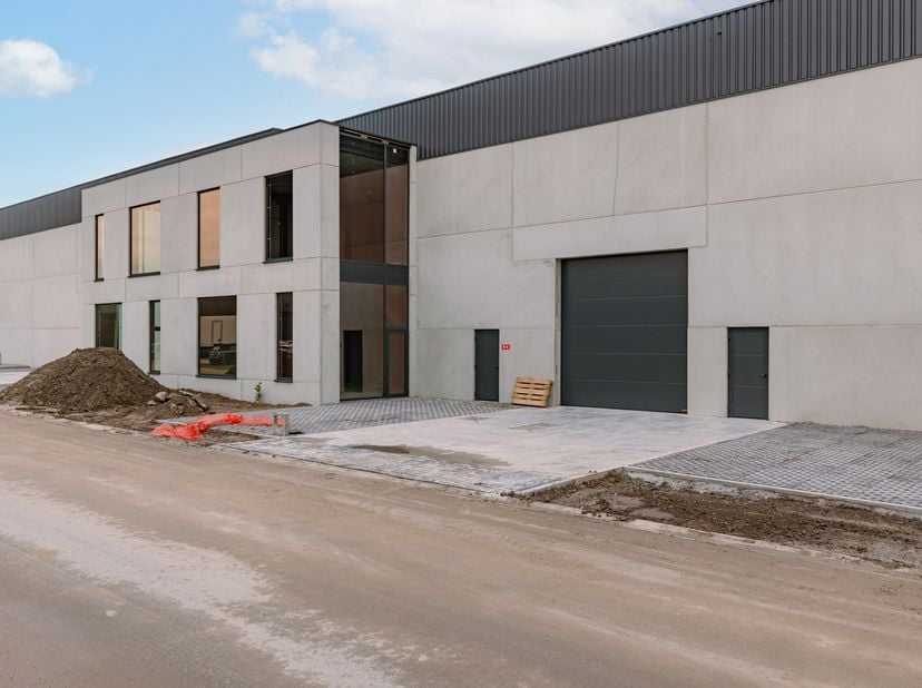 Ontdek het gloednieuwe KMO-project Gruuthuse in Oostkamp.<br />
Dit modern bedrijvenproject bevindt zich op een strategische locatie in het hart van W