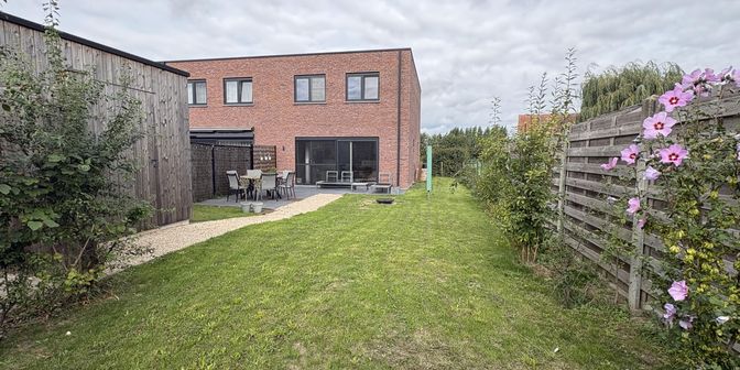 Huis te koop in Robert De Preesterstraat 86D, 9700 Nederename