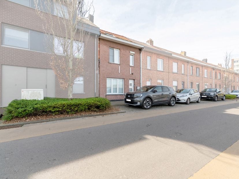 Huis te koop in Edward Claessenslaan 24,
                    2845 Niel