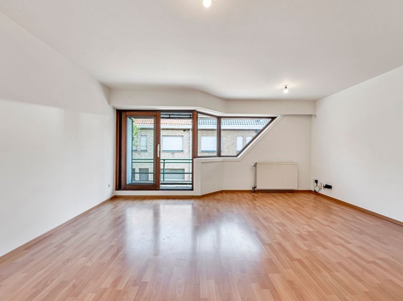 Verzorgd appartement in de Wijnberg zoekt nieuwe eigenaars!<br />
We vinden het appartement op de eerste verdieping en betreden het via de inkomhal me