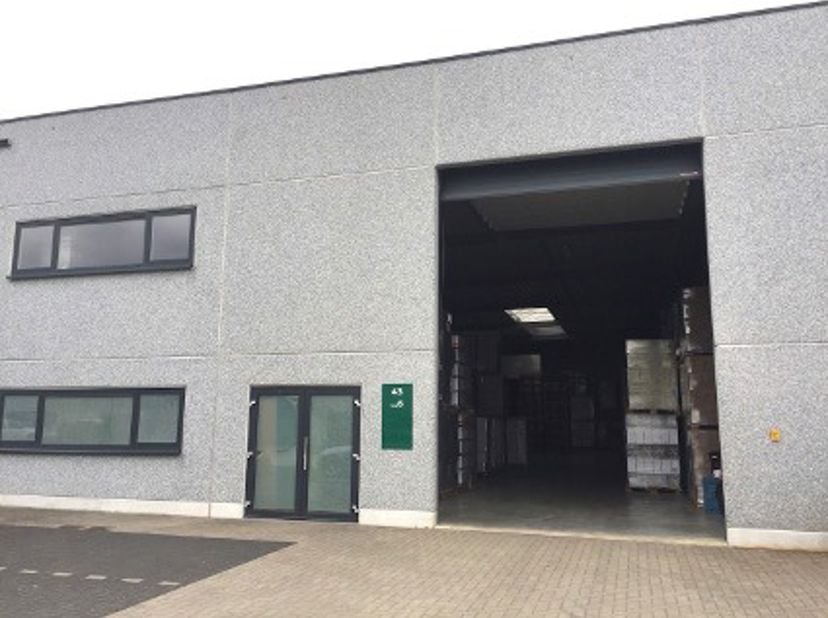 Bien professionnel à vendre
                    à 2950 Kapellen