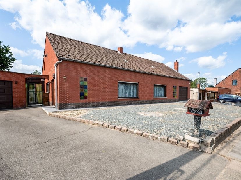 Huis te koop in Berlaarbaan 19A,
                    2580 Beerzel