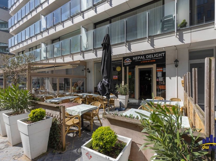 Bien professionnel à remettre
                    à 8400 Oostende