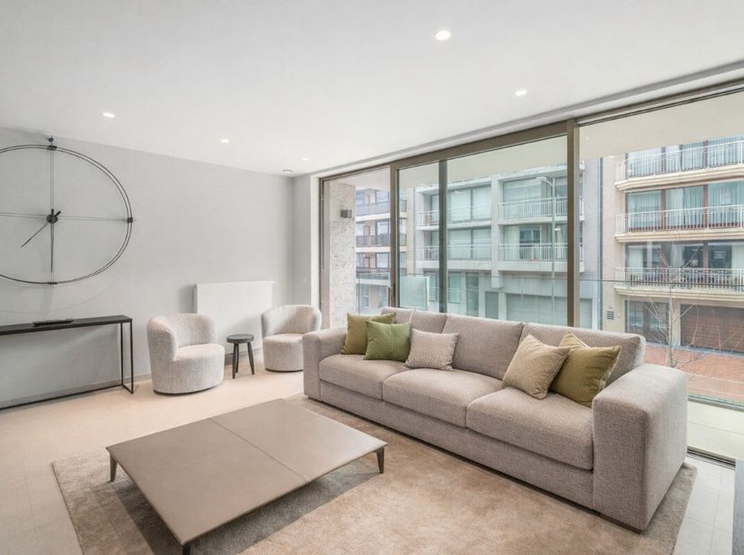[[ CE BIEN PARTICIPE À LA JOURNÉE MAISONS OUVERTES ERA LE 19/9 DE 9:30 À 10:30 ]] Knokke: Appartement prêt à emménager avec grande terrasse et 2 chamb