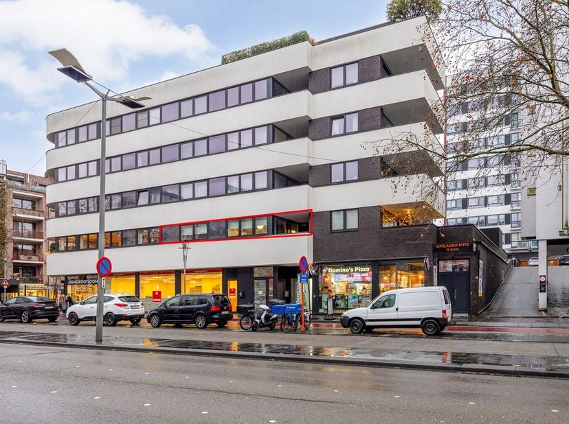 *** IN OPTIE ***&amp;nbsp;<br />
<br />
Welkom in hartje Genk, aan de Europalaan 54 bus 14 (appartement 1.2)!<br />
<br />
+++ Bekijk je dit pand via een