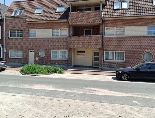                                         Appartement te koop in Sint-Eloois-Vijve, € 235.000
