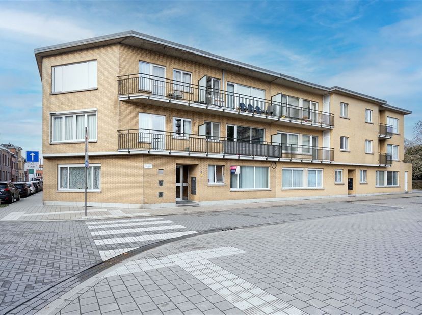Vous êtes à la recherche d'un appartement bien situé ou d'un investissement intéressant ? Ceci est peut-être pour vous ! Cet appartement est situé au