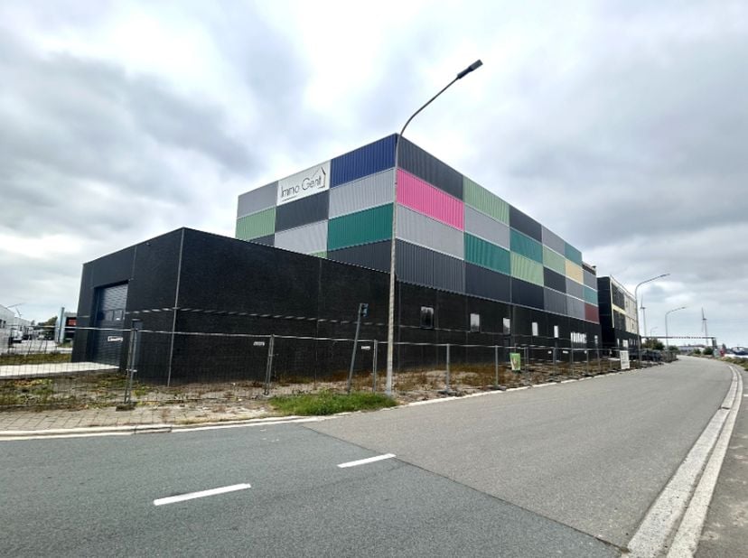 Bedrijfsvastgoed te huur in Pantserschipstraat,
                    9000 Gent