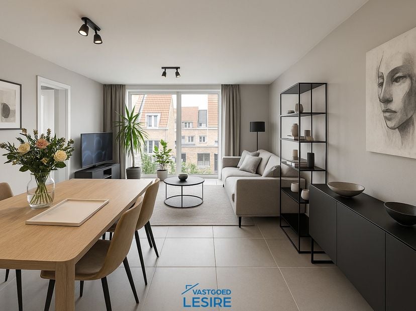 Dit gezellig appartement is gelegen in het centrum van Ieper.&amp;nbsp;<br />
<br />
Indeling:<br />
<br />
	woonkamer + keuken<br />
	berging&amp;nbsp;<br />