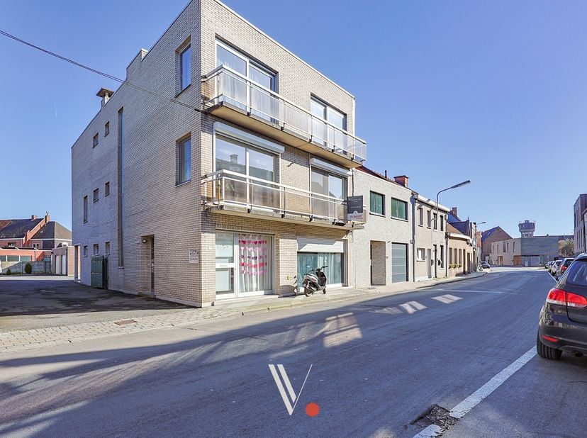 Appartement te huur in Kortrijksestraat 127 bus 1,
                    8870 Izegem