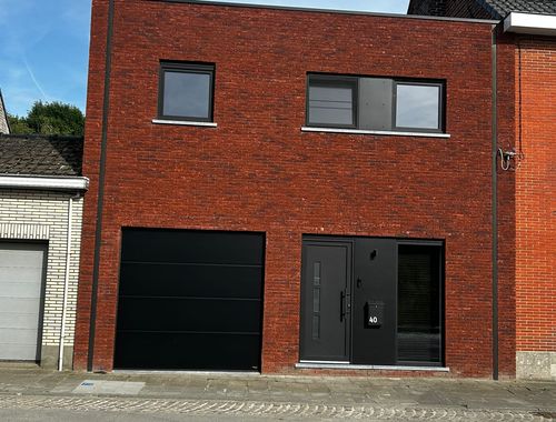                                        Rijwoning te koop in Poperinge, € 300.000
