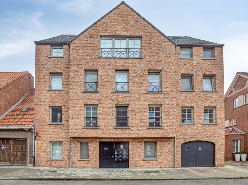 Modern één-slaapkamerappartement in Residentie De Pastorie, nabij het centrum van Geel. <br />
Op zoek naar een appartement op wandelafstand van schol